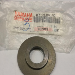 Borító Yamaha