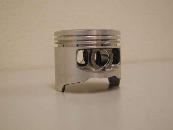 Dugattyú AX1 -1218- 4T